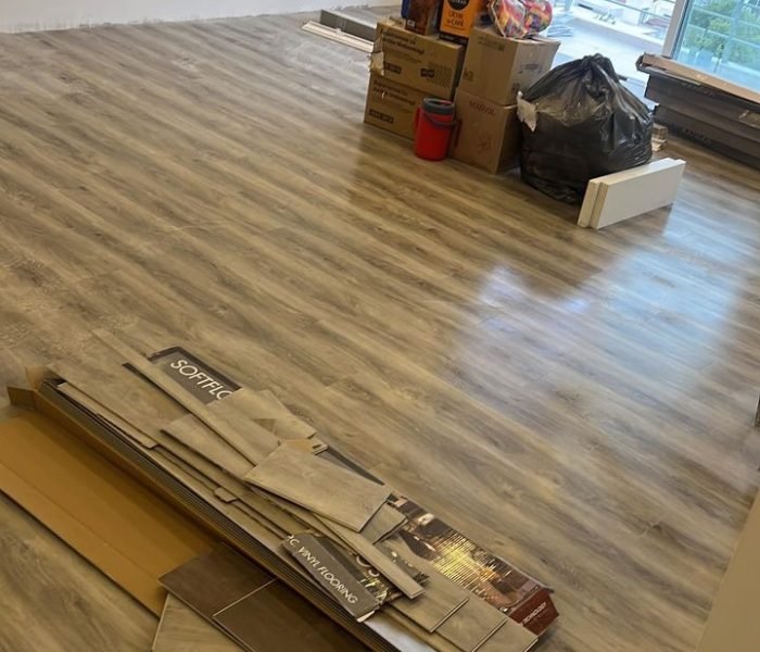 Piso Vinílico SPC SoftFloor Roble Concreto.6 (1)